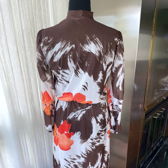 Vintage 70s shirtdress, long sleeves , brown floral, elastic waist, size medium - Picture 4 of 9